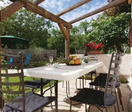 704 Ferienhaus Batlug